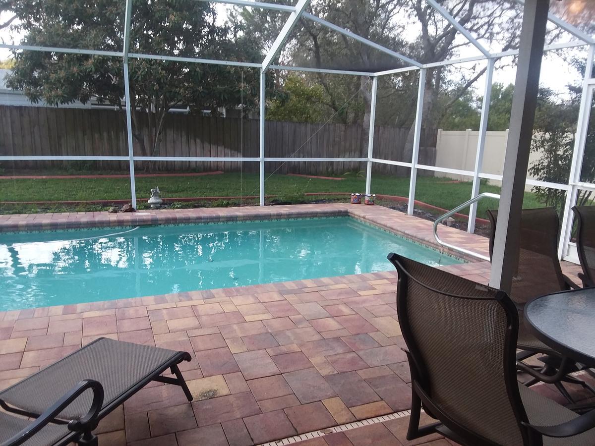 Modern Pool Home 春丘 外观 照片